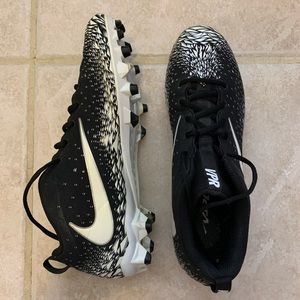 Nike vapor football cleats, size 12